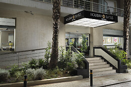 Holiday Suites Arnis Street
