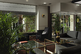 Holiday Suites Arnis Street