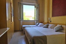 Sant' Ambroeus Mokinba Hotels