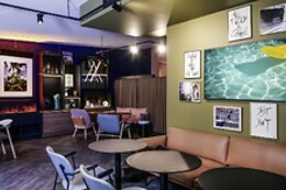 TRIBE Paris Batignolles
