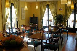 HOSTAL LA CHATA Y CASA RURAL LA CHATA