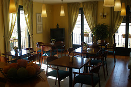 HOSTAL LA CHATA Y CASA RURAL LA CHATA