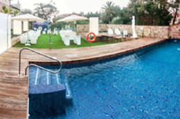 HOTEL COSTA ESMERALDA SUITES