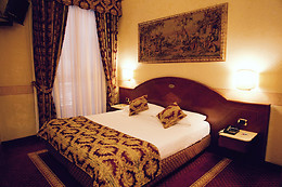 King Mokinba Hotels