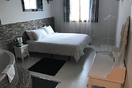 HOTEL CASTILLO BONAVIA