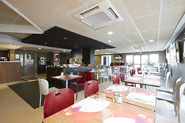 Hôtel Campanile Blanc Mesnil