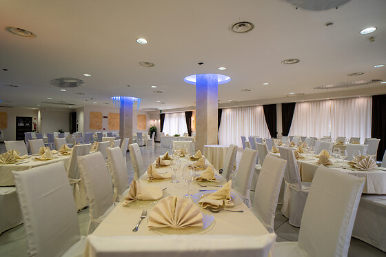 Hotel Insteia - photo 12