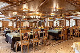 Family Hotel La Perla