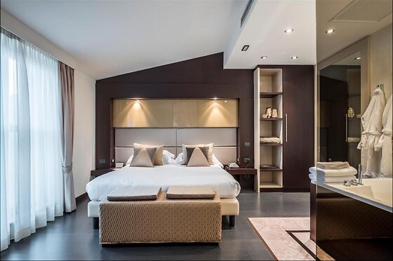 Winter Garden Hotel - photo 18