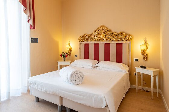 Hotel Manzoni - photo 1