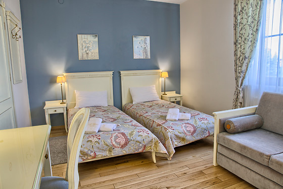 Villa Estera - Hotel & Restauracja - photo 9