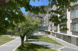 HOTEL RESORT BALNEARIO DE PANTICOSA